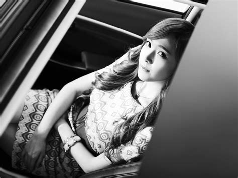 Jessica Jung Hyundai Model Eueelasfashionistas
