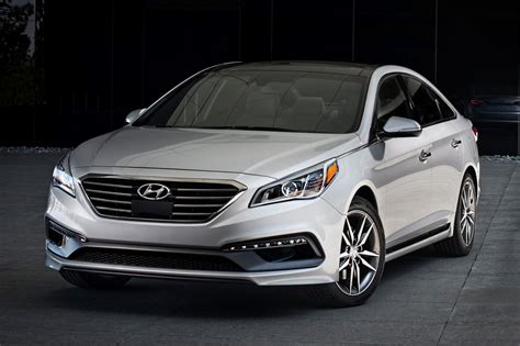 Used 2015 Hyundai Sonata For Sale Pricing And Features Edmunds