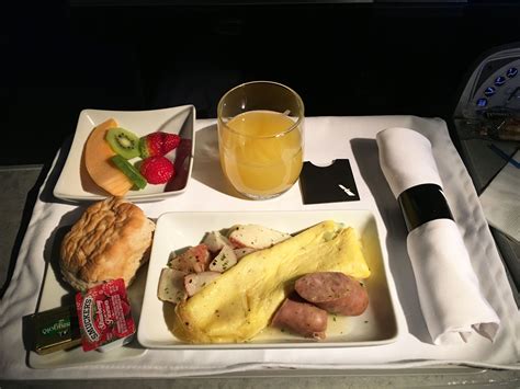 Designed by singapore airlines international culinary panel chef sanjeev kapoor. Flight Review: American Airlines Business Class MIA - LAX ...