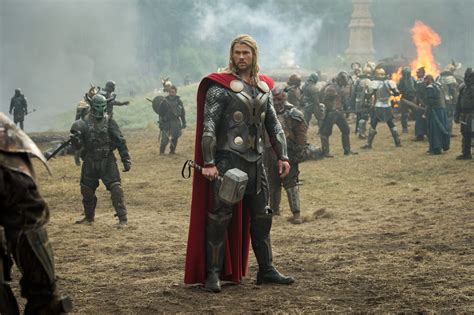 Chris Hemsworth Talks Thor 3 Story And Becoming More Superpowered
