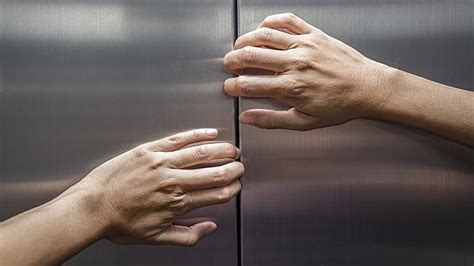 Woman Dies After Being Trapped In Lift For A Month In Xian China