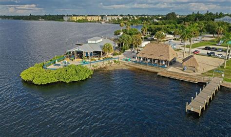 10 Best Waterfront Restaurants For Outdoor Dining In Bradenton Area