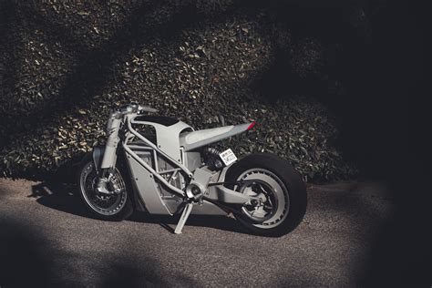 The Zero Xp A Futuristic Custom Electric Motorcycle By Untitled