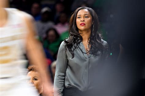 Niele Ivey Notre Dame Wbb Hc Named Acc Coach Of The Year Saturday Road