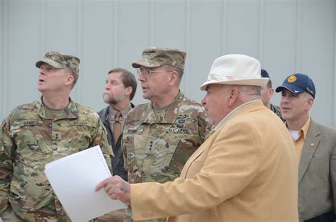 Usareur Commander Visits Baumholder Article The United States Army