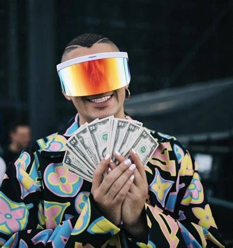 Choose from hundreds of free yellow wallpapers. Pin by Ingrid Alcivar22 on Bad Bunny | Bunny wallpaper ...