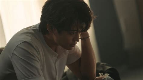 Watch Shinees Minho Wakes Up From An Endless Chase In Cinematic Solo Mv Soompi