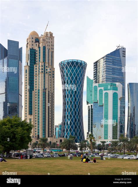 Les Immeubles De Grande Hauteur Dans Le Nouveau Centre Ville De Doha