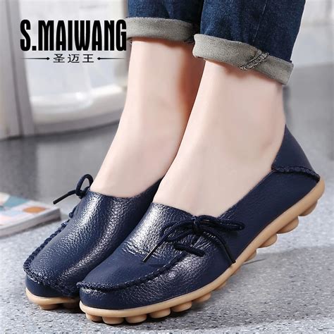 Spring Women Genuine Leather Shoes Flat Ladies Moccasins Plus Size 35 43 Mother Shoes Woman