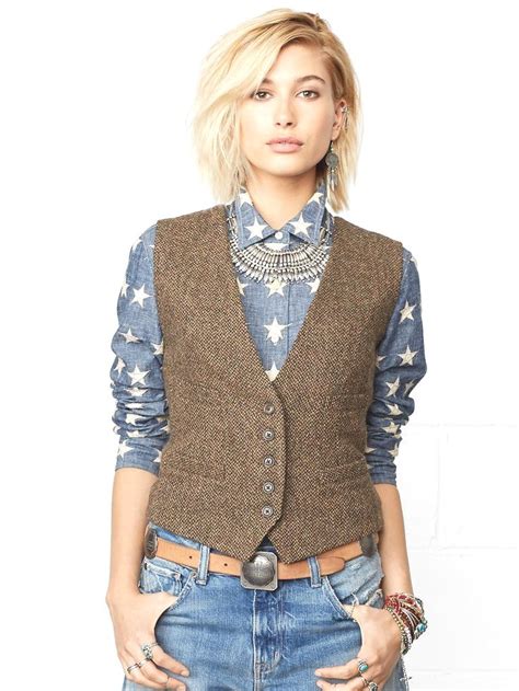 Take Part In Layer Look With Women Vests Put On A Knit Vest Over A