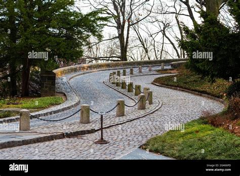 Winding Road Through Fort Tryon Park Upper Manhattan New York Stock