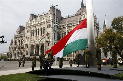Szabó balázs bandája, the biebers 👉 aug.19. Augusztus 20. - Magyarország nemzeti ünnepe - HIREK ...