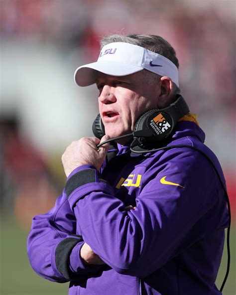 Brian Kelly explains why LSU football had chicken broth on sideline