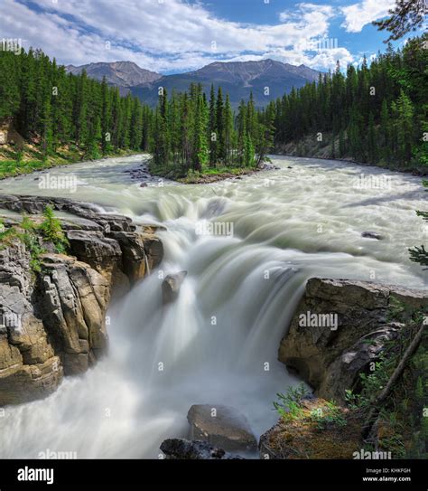 Sunwapta Falls In Jasper National Park Alberta Canada Stock Photo Alamy