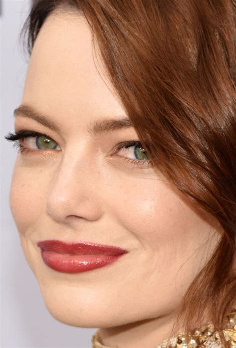 Emma stone was photographed on the set of cruella with bright red hair, presumably to play a younger version of cruella. SAG Awards 2019: The Best Skin, Hair and Makeup Looks on ...