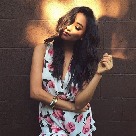110 Times Shay Mitchell Looked Superglam On Instagram Shay Mitchell