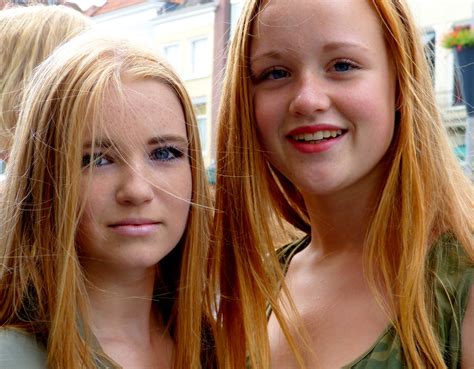 2 Sisters Twee Zusjes Rhd2012 Eddy Van 3000 Flickr