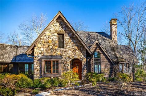 Toxaway motel, with its rustic, yet modern beauty is the perfect retreat to make your vacation a time to remember. 1033 Toxaway Drive, Lake Toxaway NC Real Estate Listing ...