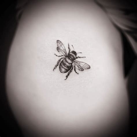 Small Bee Tattoo Best Tattoo Ideas Gallery