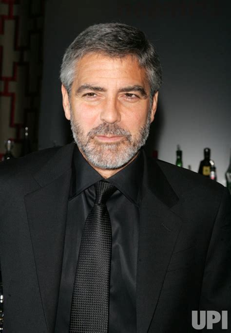 Photo George Clooney Arrives At The 2009 New York Film Critics Circle