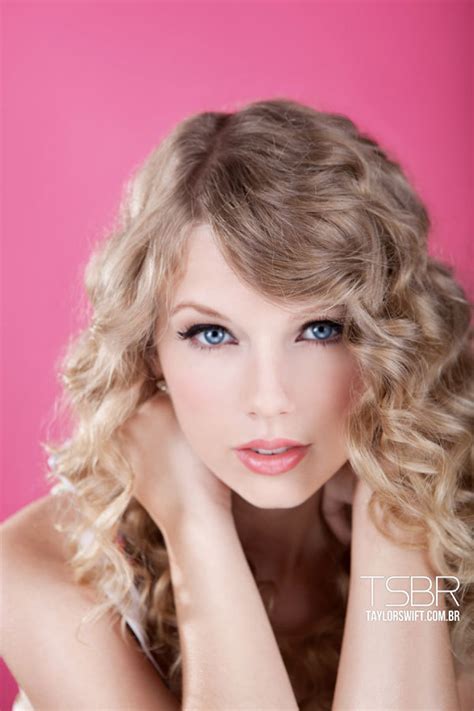 New Taylor Swifts Photoshoot Pics For Speak Now Taylor Swift