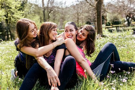 Two Couples Of Mothers And Daughters By Marco Govel