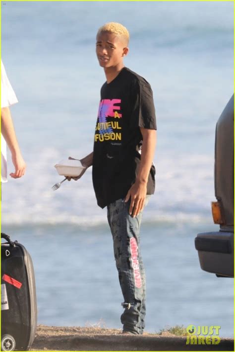 Jaden Smith Goes Shirtless For Weekend Beach Day Photo 1137542 Photo Gallery Just Jared Jr