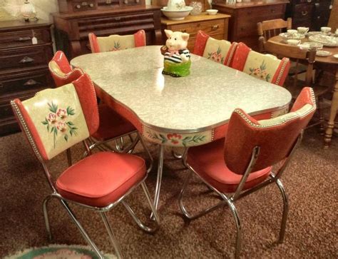 Vintage retro kitchen chair, gold and white vinyl covers with steel legs. Learn About Vintage Dining Tables And How They Make Your ...