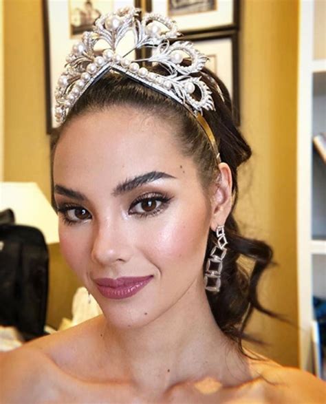 She recently was announced as miss universe 2018, who was 2016 miss world philippines before. Catriona Gray Shares First Photo In New York As Miss ...