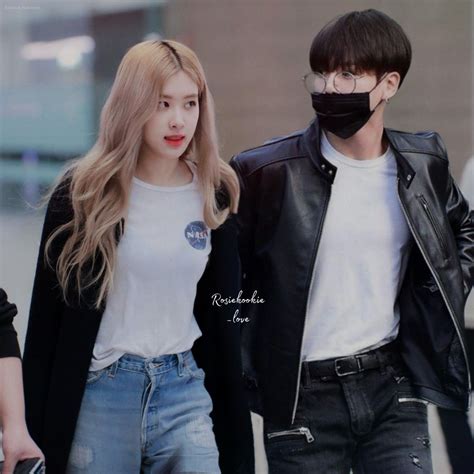 part masih lengkap 'kita sudah terlanjur jauh dengan hubungan kita yang terlalu abstrak.' Pin di rosie and 지민 진 슈가 ㅣ랩몬스터 뷔 정국 제이홉