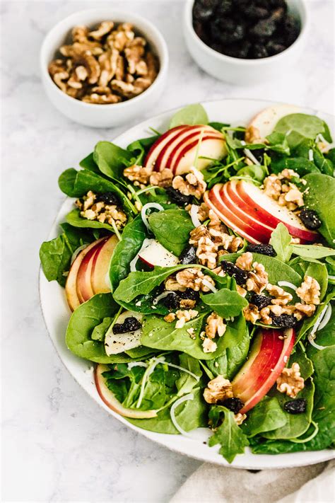 Apple Walnut Spinach Salad With Balsamic Vinaigrette Kuna Foodservice