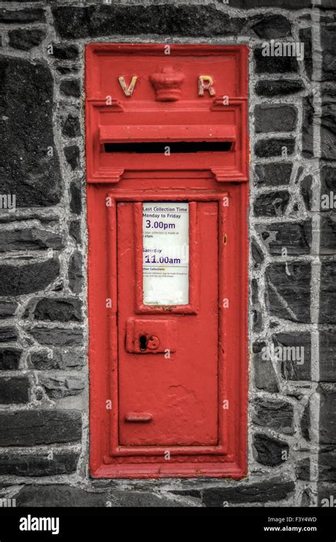 Victorian Pillar Box Post Box Hi Res Stock Photography And Images Alamy