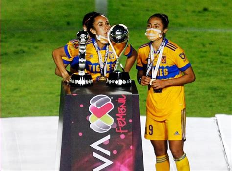 Tigres UANL se proclama bicampeón de Liga MX Femenil al golear a Chivas