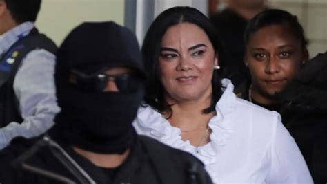 Ordenan liberar a ex primera dama hondureña presa por corrupción