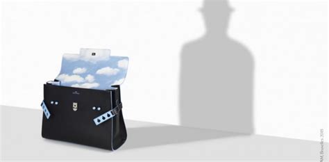 Women's dark brown leather sho. Delvaux ou l'histoire de la maroquinerie - Journal de la Corse