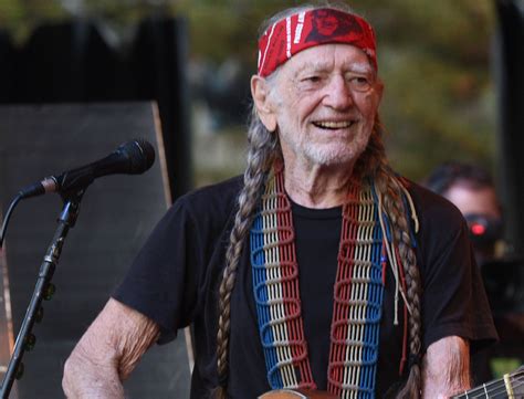 Willie Nelson Cancels Las Vegas Shows Due To Illness Sounds Like Nashville