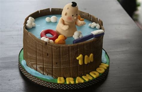 Whether your baby is fresh out of place this deluxe baby bather by summer infant in your bathtub, and watch your sweetie splash. Baby in round bathtub cake for 1-month-old baby.JPG