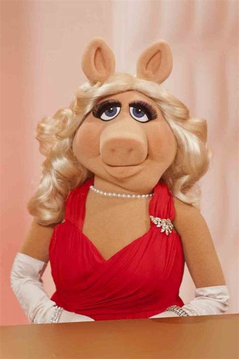 78 Images About Miss Piggy On Pinterest The Muppets Classic Movie
