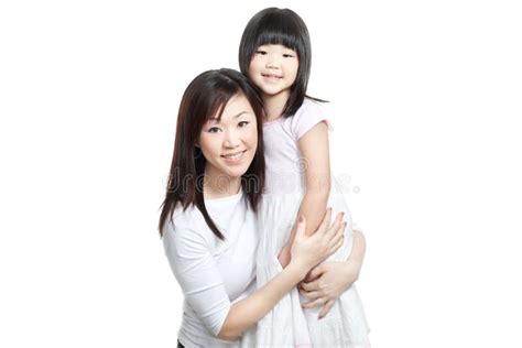 Madre China Asiática Con El Retrato De La Familia De La Hija Foto De