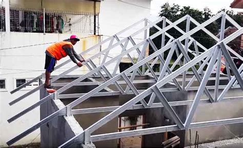 Rangka atap baja ringan skytruss terbuat dari baja ringan bermutu tinggi dengan komposisi. Daftar Harga Baja Ringan Per Batang dan Per Meter Pebruari 2020