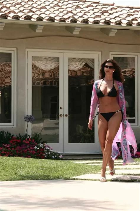 50 Charisma Carpenter Hot And Sexy Bikini Pictures Inbloon