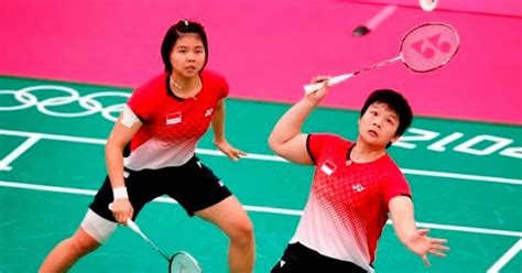 Puji syukur penulis panjatkan ke hadirat allah swt karena dengan karunia nya penulis dapat menyelesaikan makalah yang berjudul makalah seni budaya genre musik tujuan penulisan makalah ini adalah untuk. Contoh Makalah Tentang Olahraga Bulutangkis | Chairunnisah ...