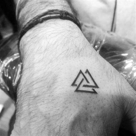 But even the best hand tattoos for men require a serious commitment. 70 Simple Hand Tattoos For Men - Cool Ink Design Ideas