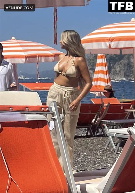 Molly Mae Hague Sexy Seen Showing Off Her Big Tits Wearing A Bikini Top At The Beach In Positano