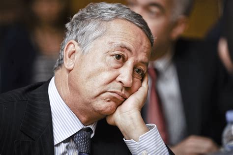 تنويع السياحة باستغلال كافة أنواع المؤهلات الطبيعية للبلاد. وزارة السياحة: ساجد وزير "فاشل" - سياسي