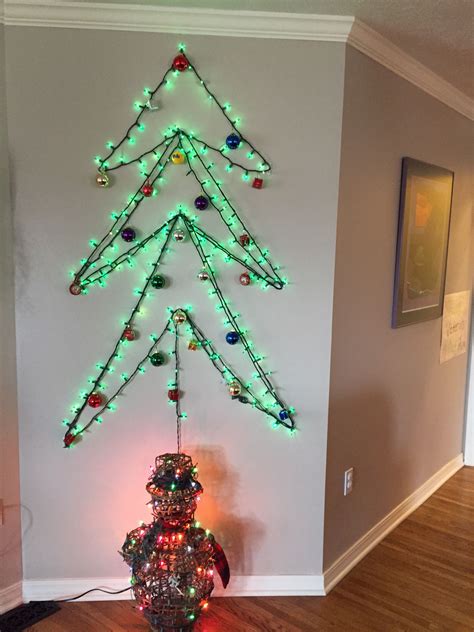 20 Christmas Tree On Wall With Lights
