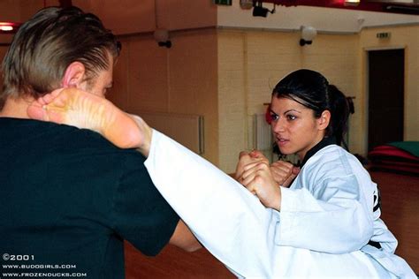 Pin By Erkan On Face Kick Women Karate Martial Arts Women Female Martial Artists