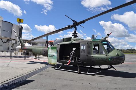 Bell Uh 1h Huey Ii Ejército De Colombia Ejército De Colombia