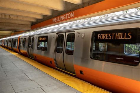 Baker New Orange Line Trains Will Help T Turn The Corner Wbur News