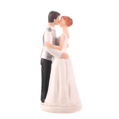 Romance Kissing Couple Cake Topper Figurines Resin Craft T Wedding